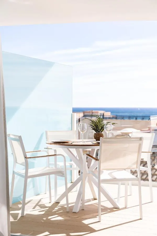 Ensuite Sea & Pool Views With Private Parking 푸엔히롤라 아파트