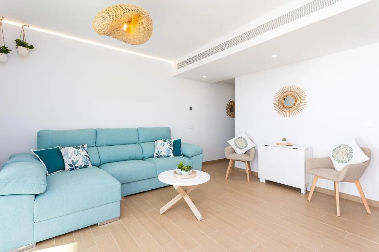 Ensuite Sea & Pool Views With Private Parking 푸엔히롤라 0*,  스페인